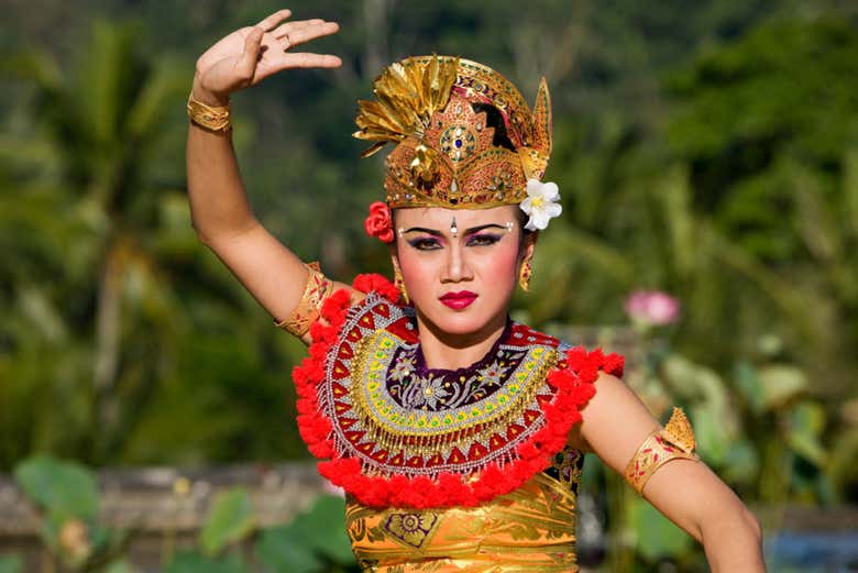 Barong dancer
