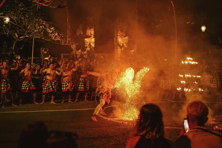 Enjoy an eye-opening ritual dance show in Ubud