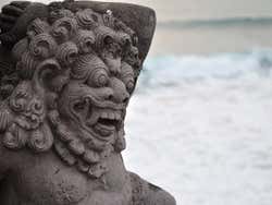Statue in Tanah Lot Temple