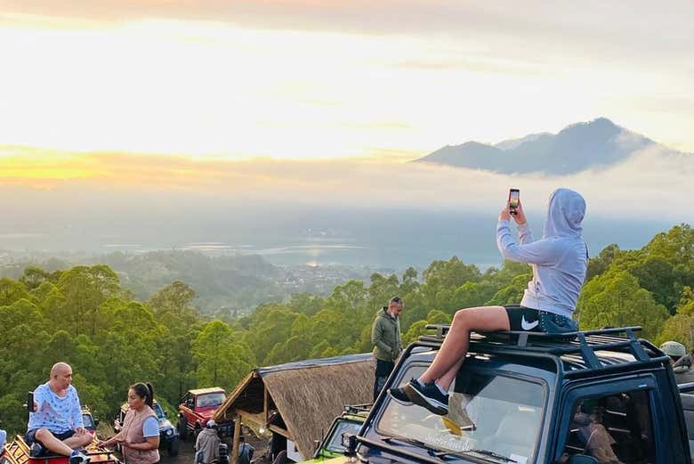Take amazing photos from Mount Batur